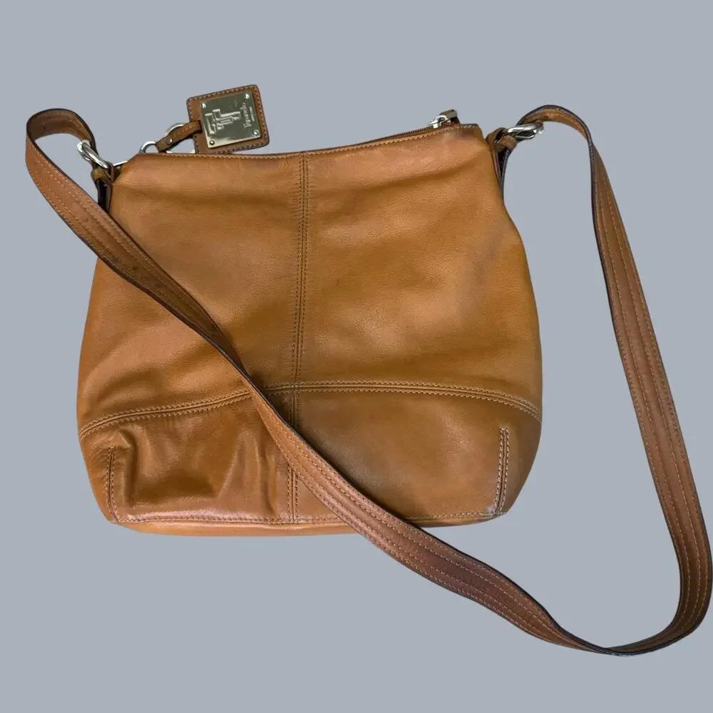 Tignanello Leather Crossbody Shoulder Bag Hobo Slouchy Tan Brown Multi Pockets